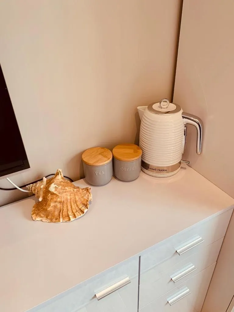 Guest house Ensuite Guest Room - Private Entrance, No Pets Bournemouth